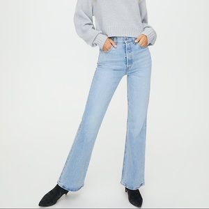 Levi Ribcage Flare Light Denim